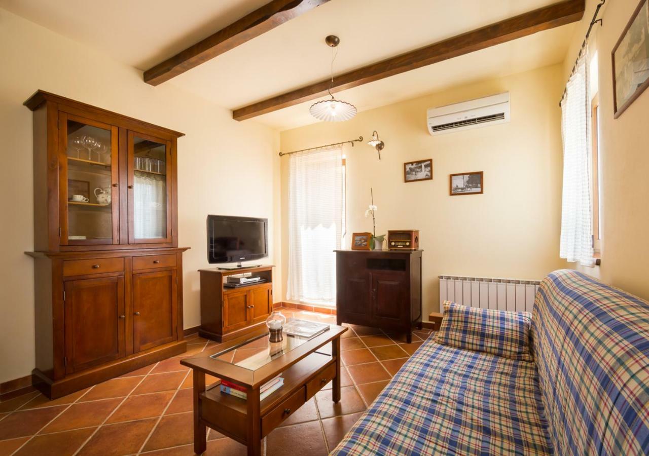 Apartmani Hrelja Labinci Exterior photo